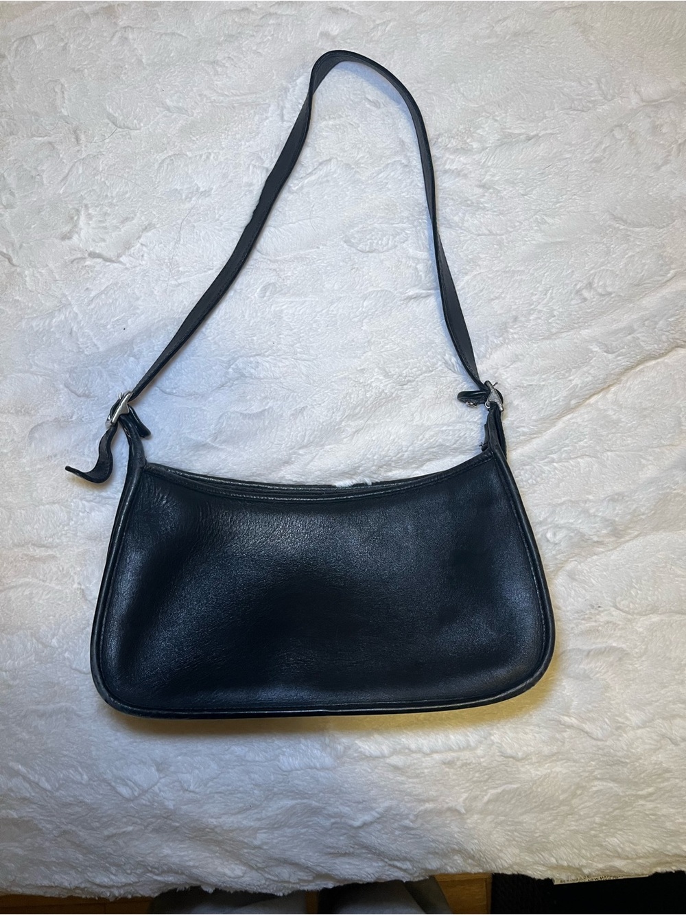9071 Vintage Coach Shoulder Bag